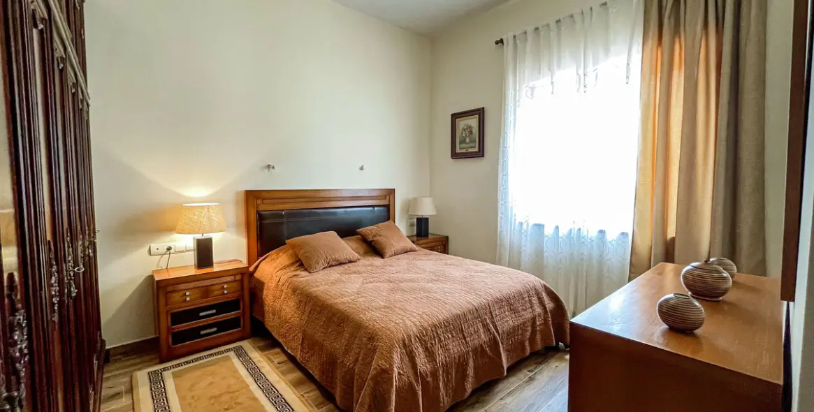 Short-term rent of detached villa in El Rosario 15