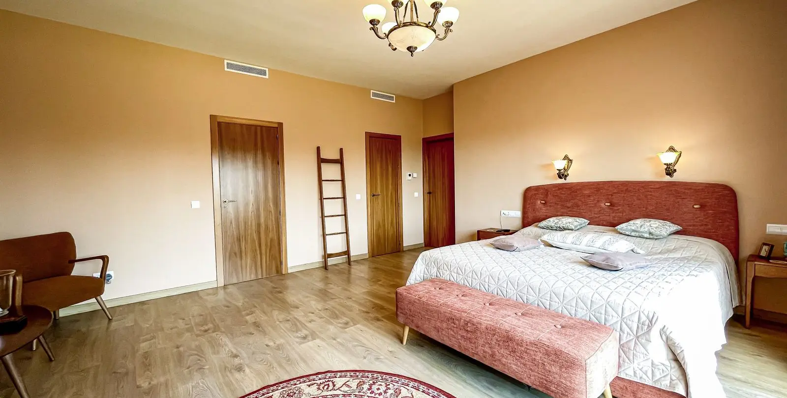 Short-term rent of detached villa in El Rosario 30