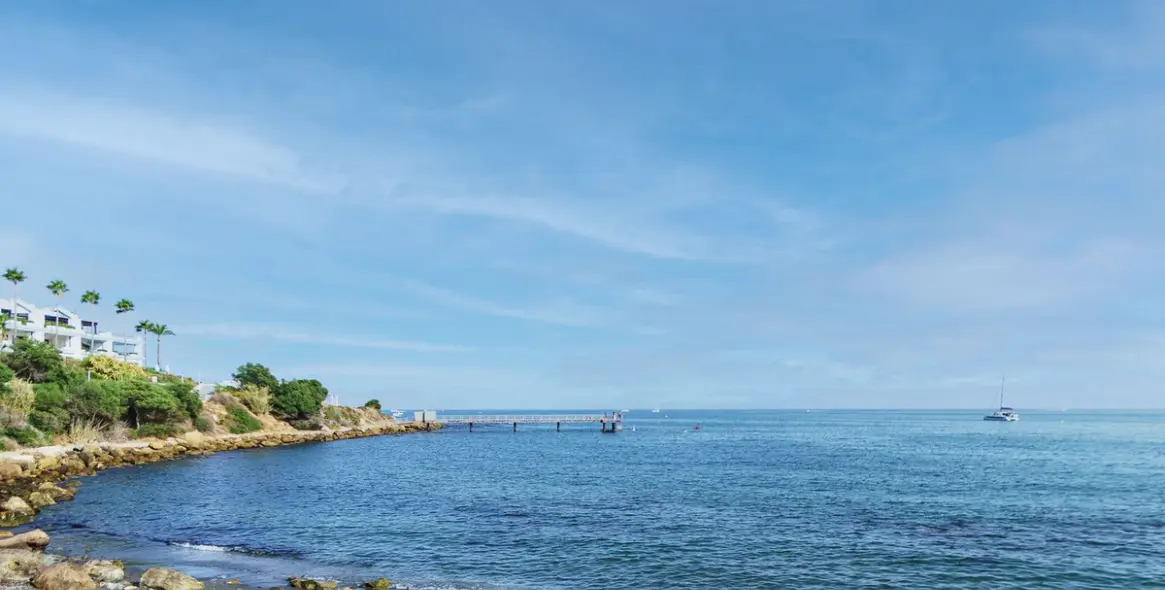 Долгосрочная аренда двухуровневых апартаментов в Estepona 52