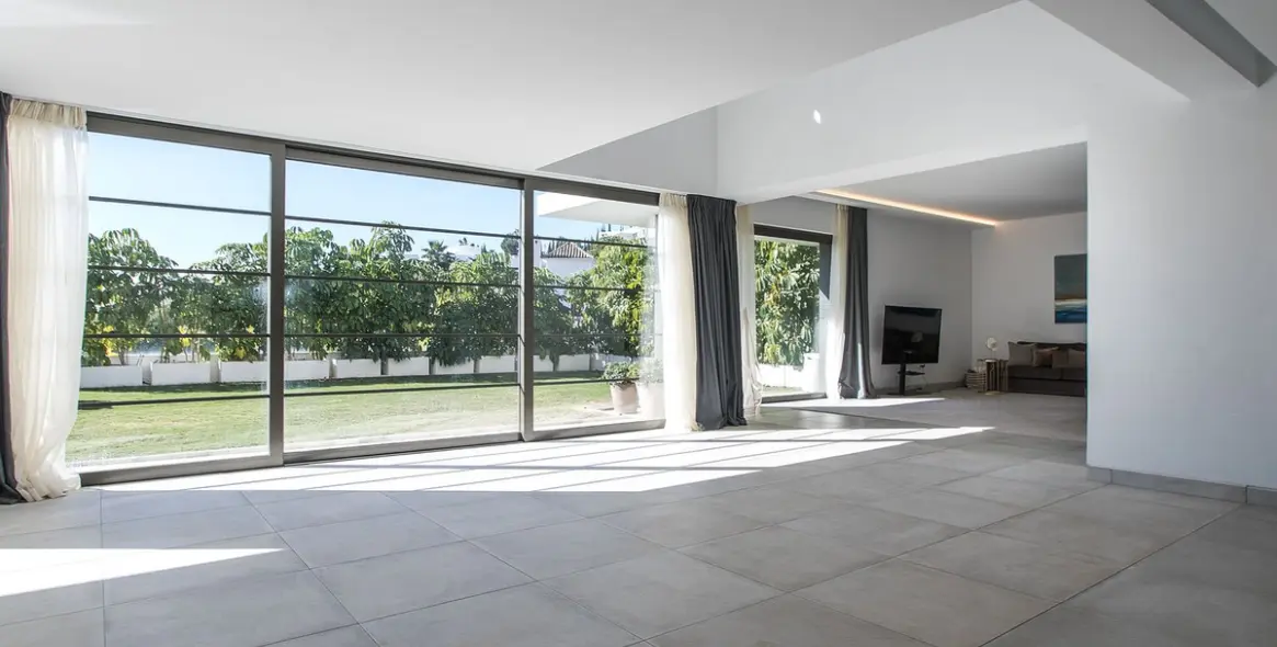 Sale of detached villa in Benahavís 14