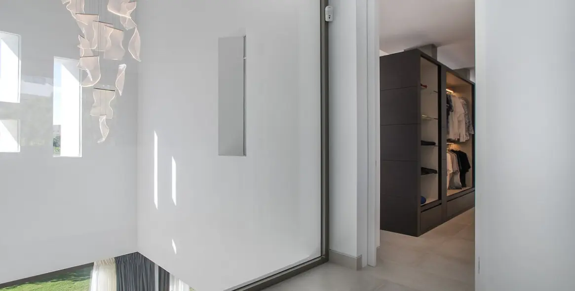 Sale of detached villa in Benahavís 38