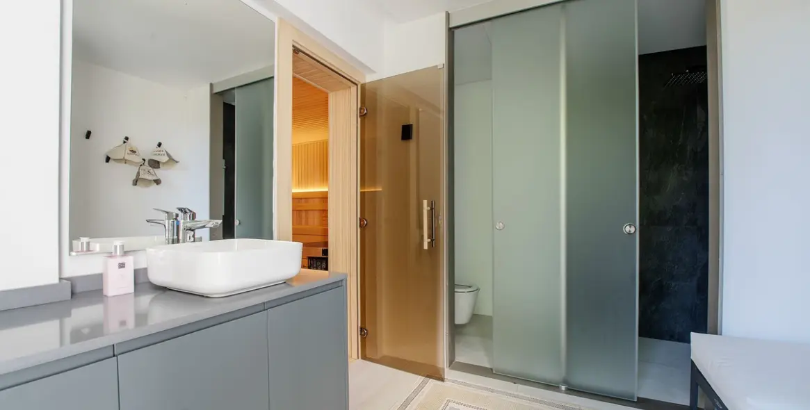 Sale of detached villa in Benahavís 62