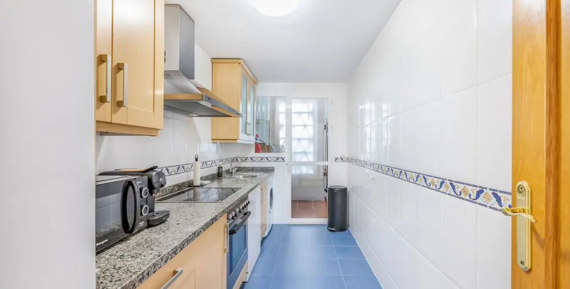 Short-term rent of ground floor apartment in Estepona 6