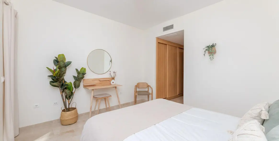 Short-term rent of ground floor apartment in Estepona 10