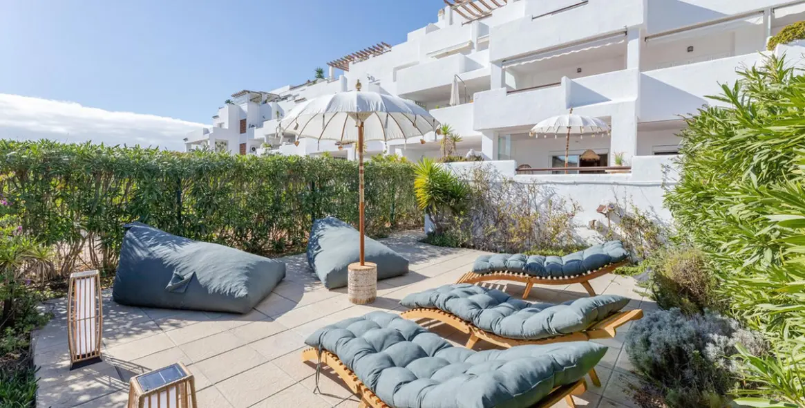 Short-term rent of ground floor apartment in Estepona 14