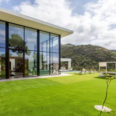 Long-term rent of detached villa in Benahavís