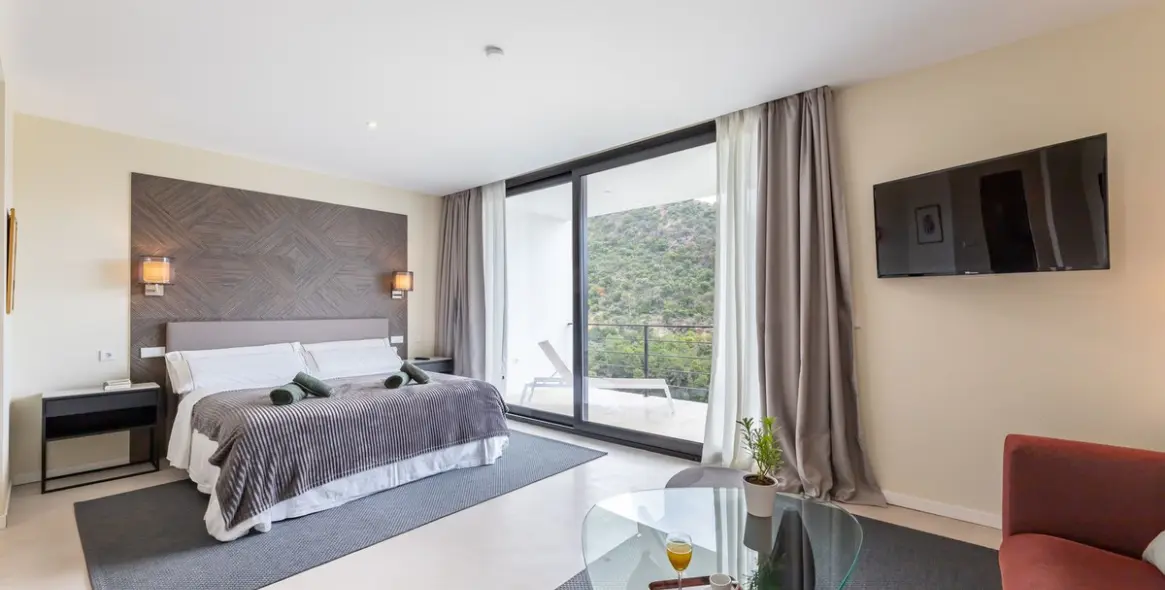 Long-term rent of detached villa in Benahavís 19