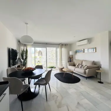 Долгосрочная аренда апартаментов на среднем этаже в San Pedro de Alcántara