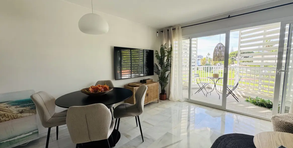 Долгосрочная аренда апартаментов на среднем этаже в San Pedro de Alcántara 4