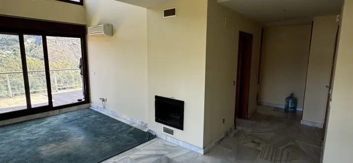 Long-term rent of penthouse duplex in Benahavís 1