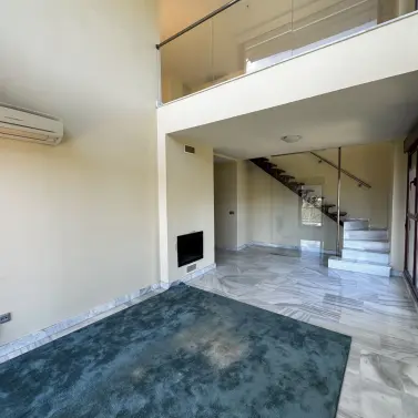 Long-term rent of penthouse duplex in Benahavís
