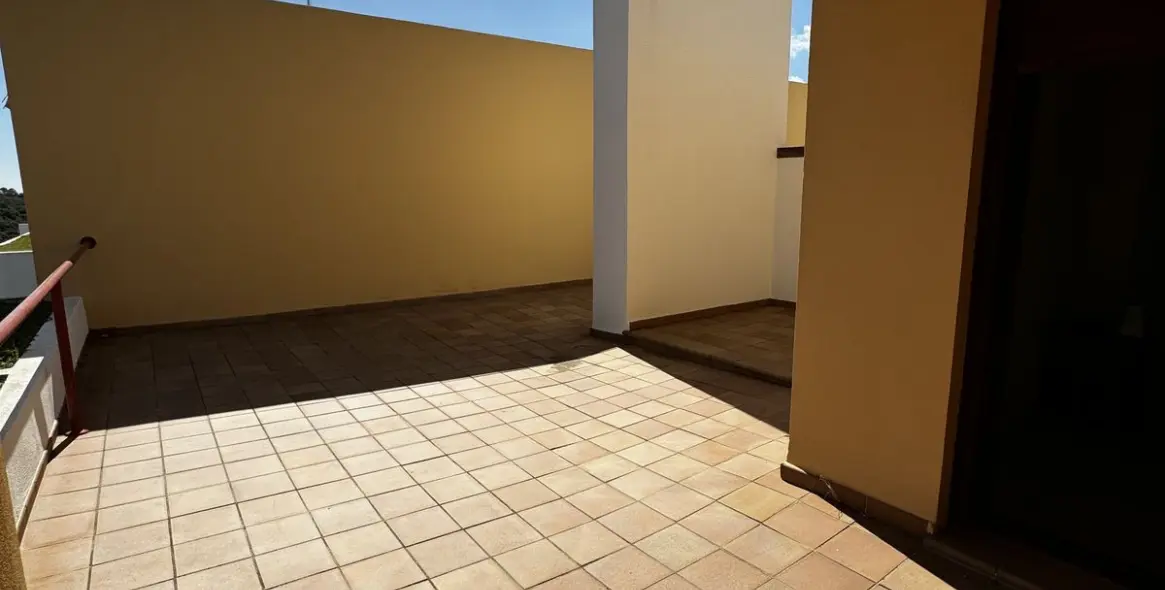 Long-term rent of penthouse duplex in Benahavís 9