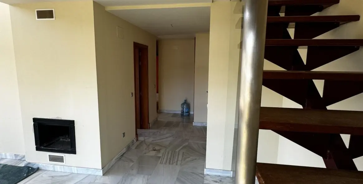 Long-term rent of penthouse duplex in Benahavís 31