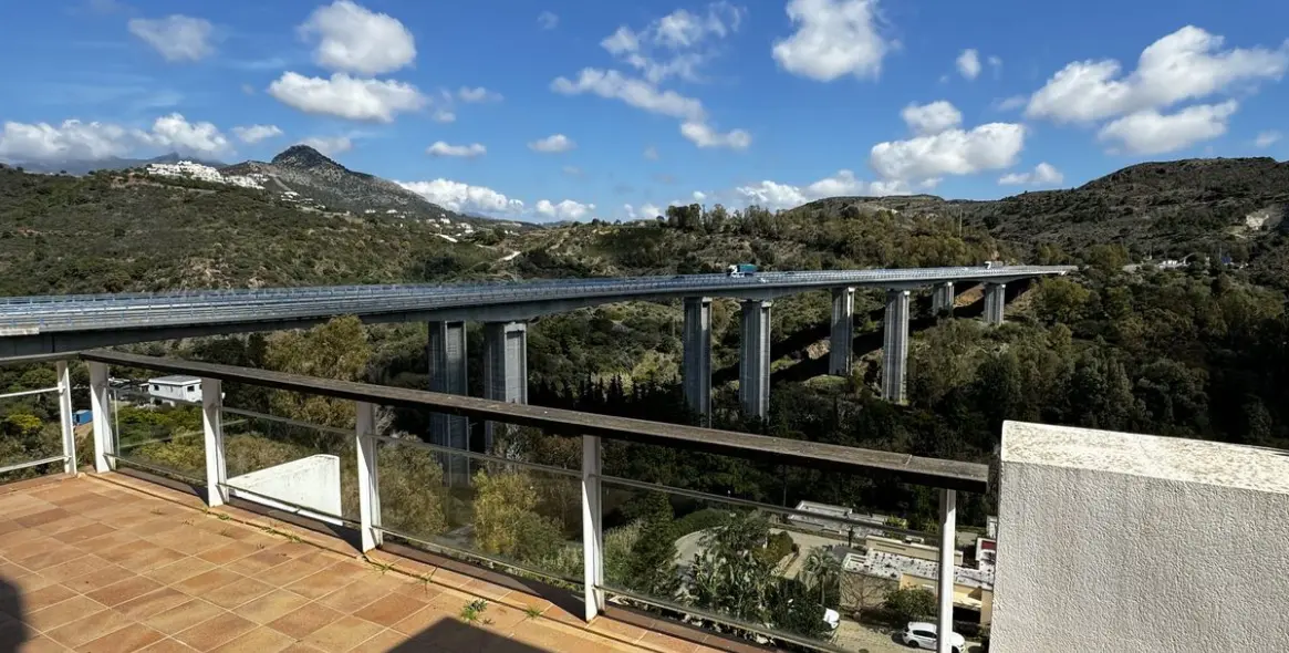 Long-term rent of penthouse duplex in Benahavís 52