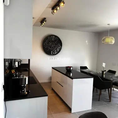 Long-term rent of middle floor apartment in Bel Air