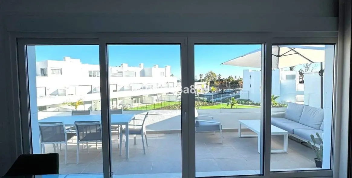 Long-term rent of middle floor apartment in Bel Air 9