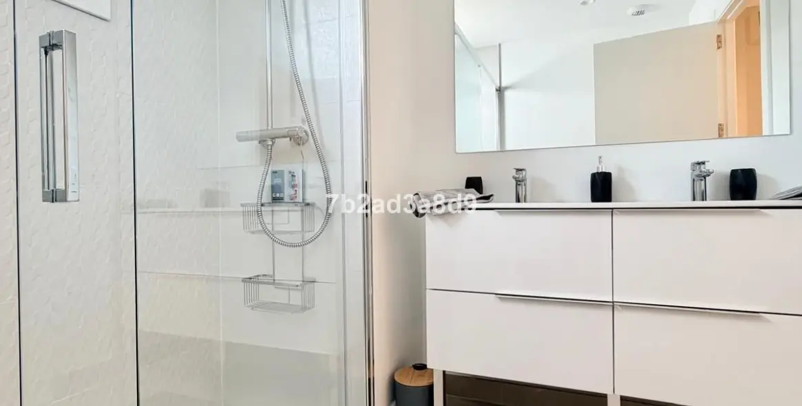Long-term rent of middle floor apartment in Bel Air 12