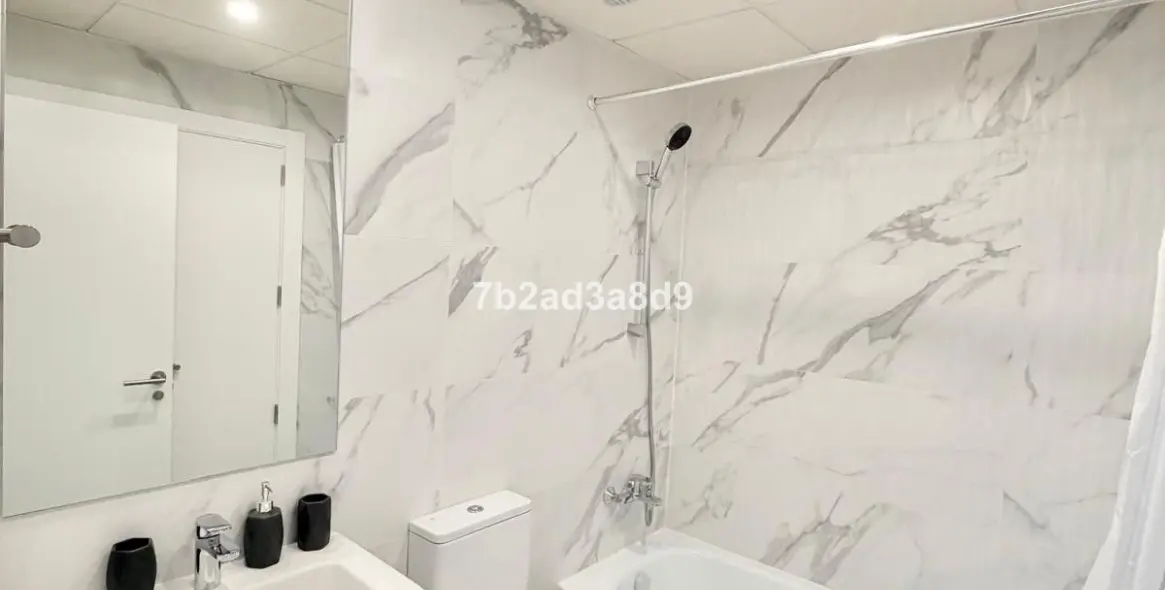 Long-term rent of middle floor apartment in Bel Air 13