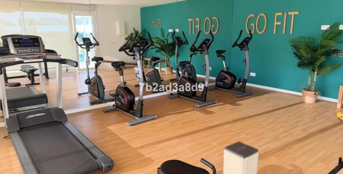Long-term rent of middle floor apartment in Bel Air 27