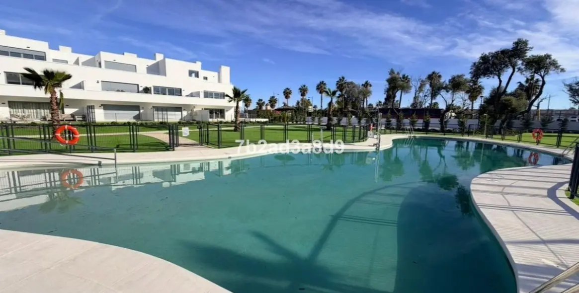Long-term rent of middle floor apartment in Bel Air 30