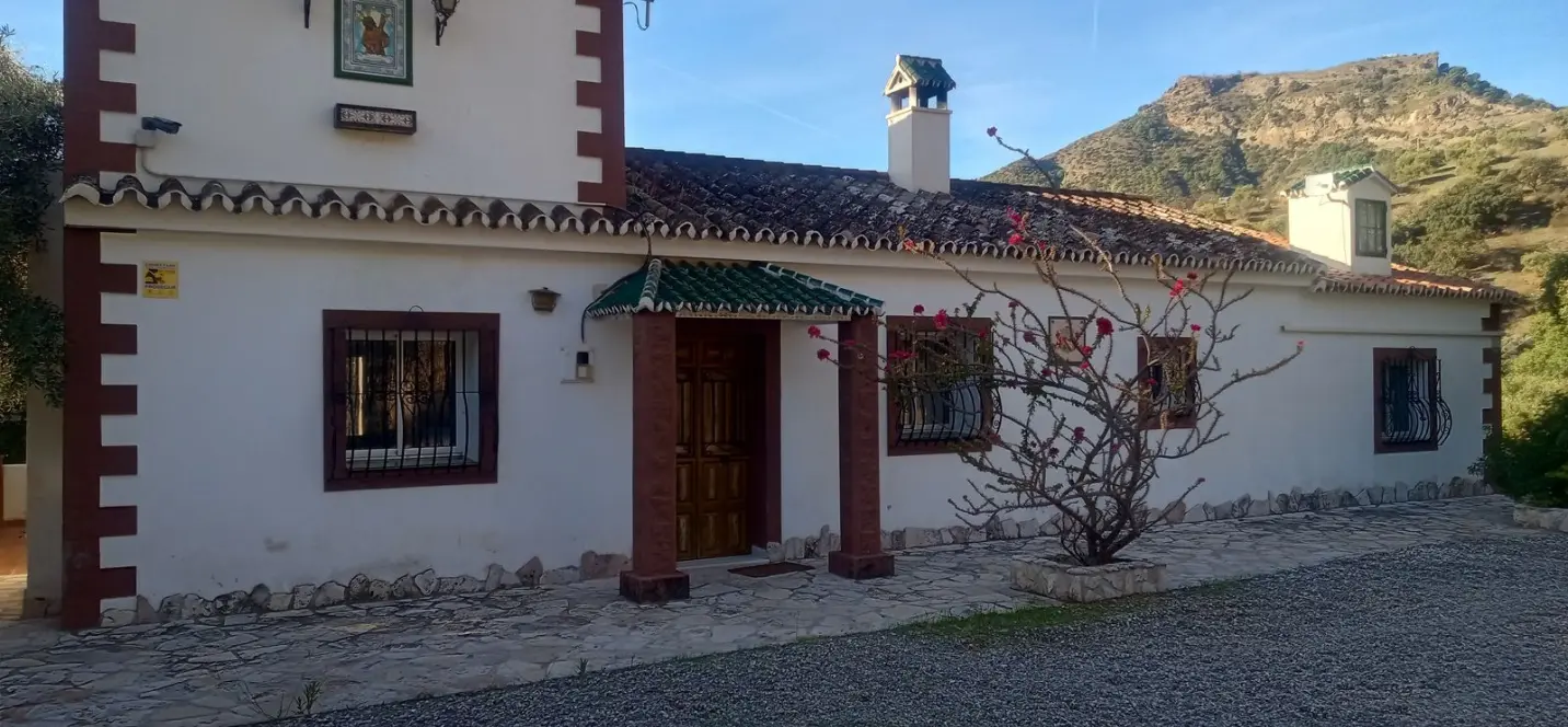 Venta de villa independiente en Alora 1