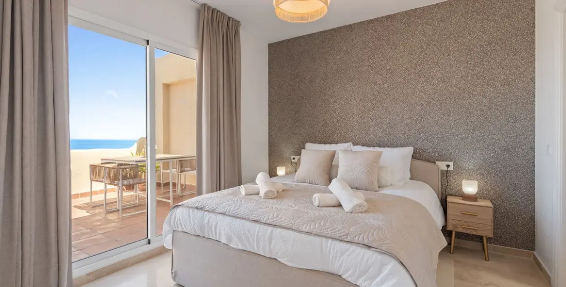 Venta de ático dúplex en Casares Playa 8