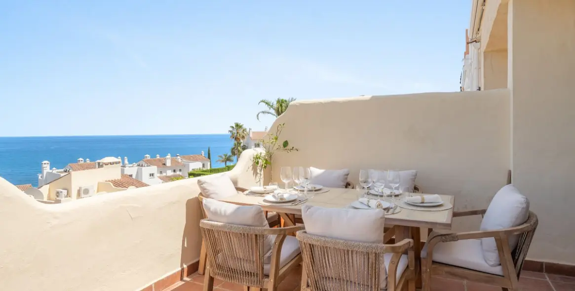 Venta de ático dúplex en Casares Playa 15