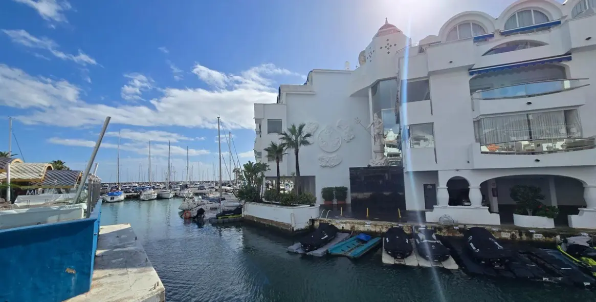 Venta de oficina en Benalmadena 1