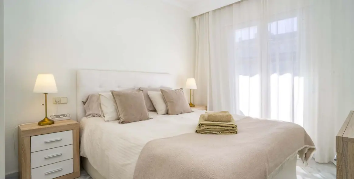 Sale of middle floor apartment in Marbella 18