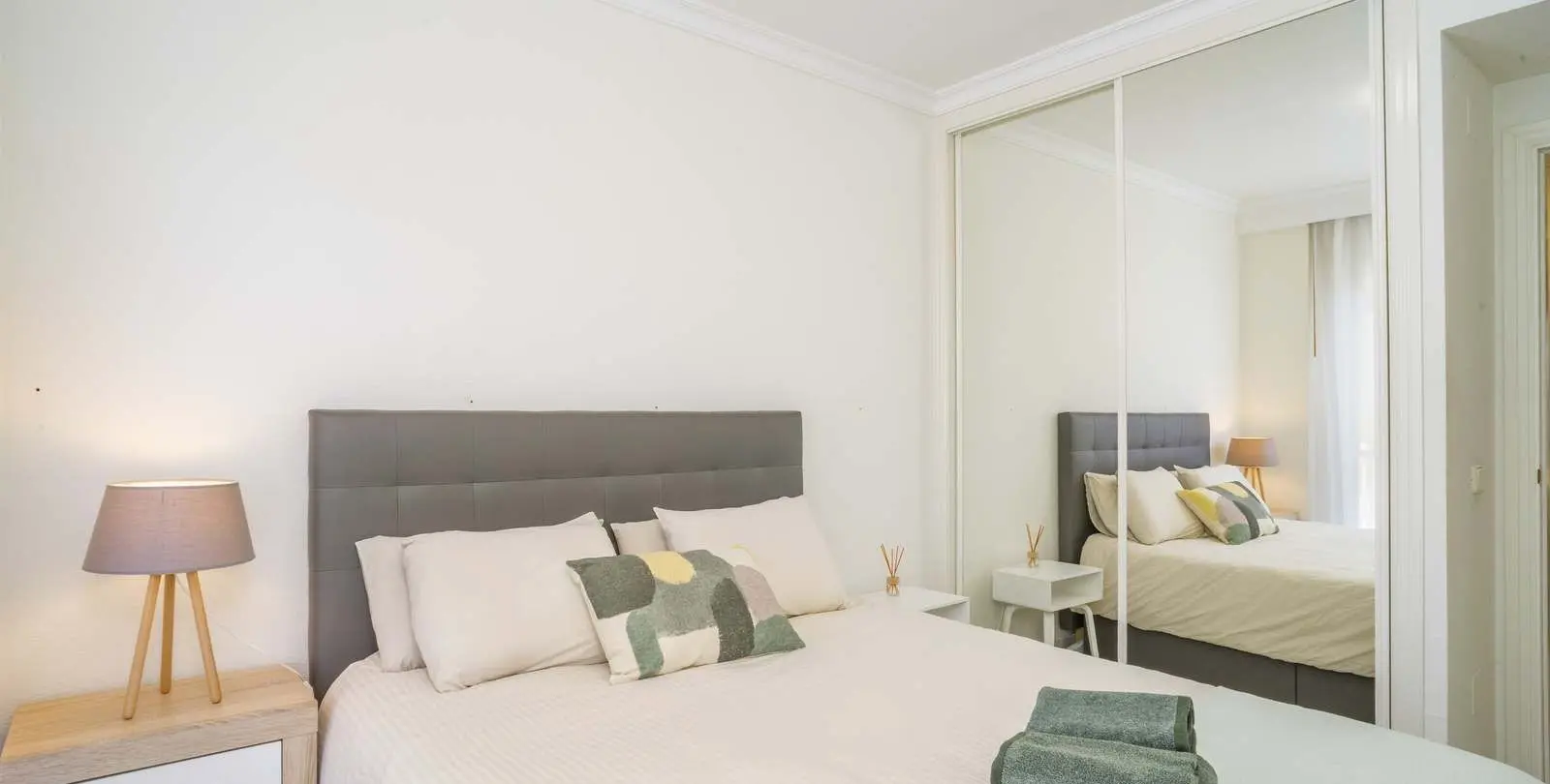 Venta de apartamento en planta media en Marbella 9
