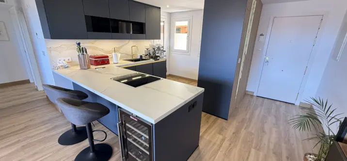 Venta de apartamento en planta media en Elviria 1