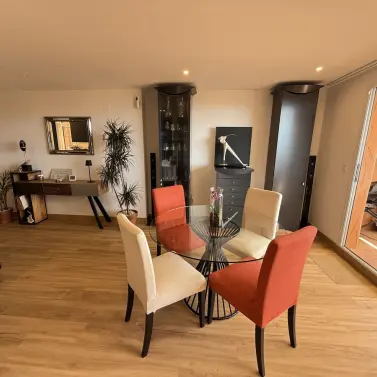 Venta de apartamento en planta media en Elviria