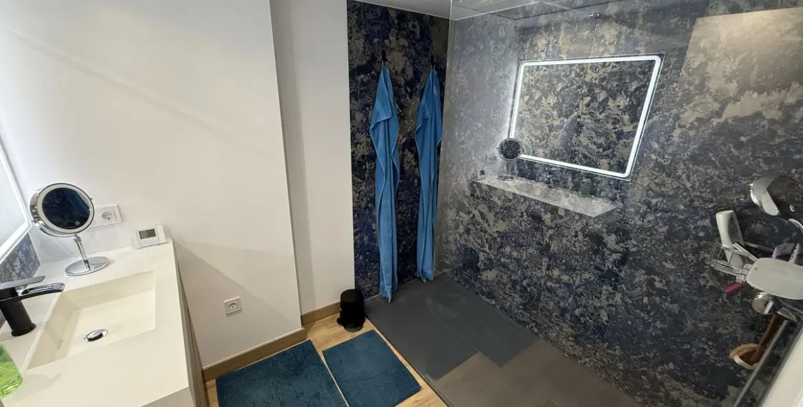 Venta de apartamento en planta media en Elviria 9