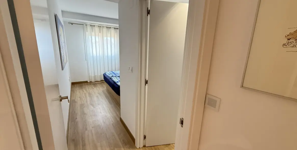 Venta de apartamento en planta media en Elviria 12