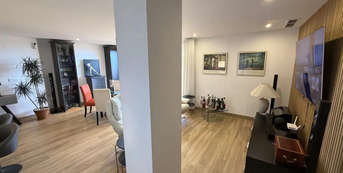 Venta de apartamento en planta media en Elviria 16