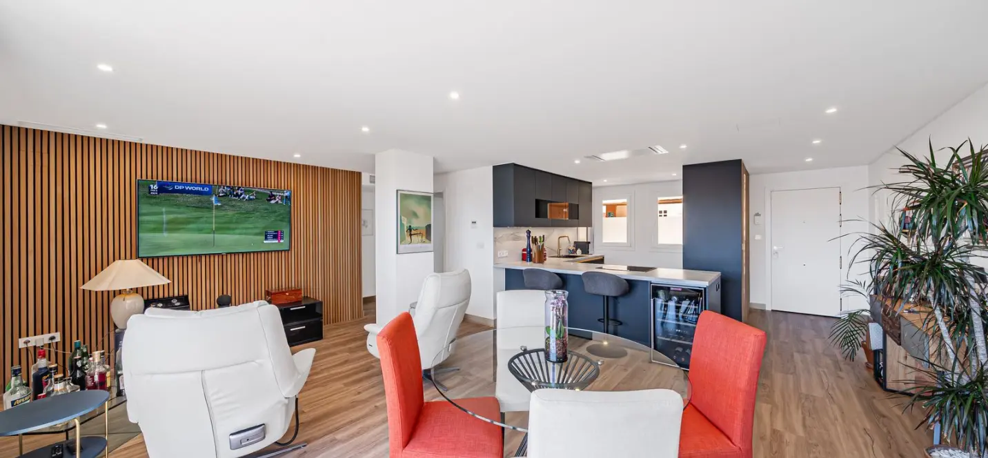 Продажа апартаментов на среднем этаже в Elviria 2
