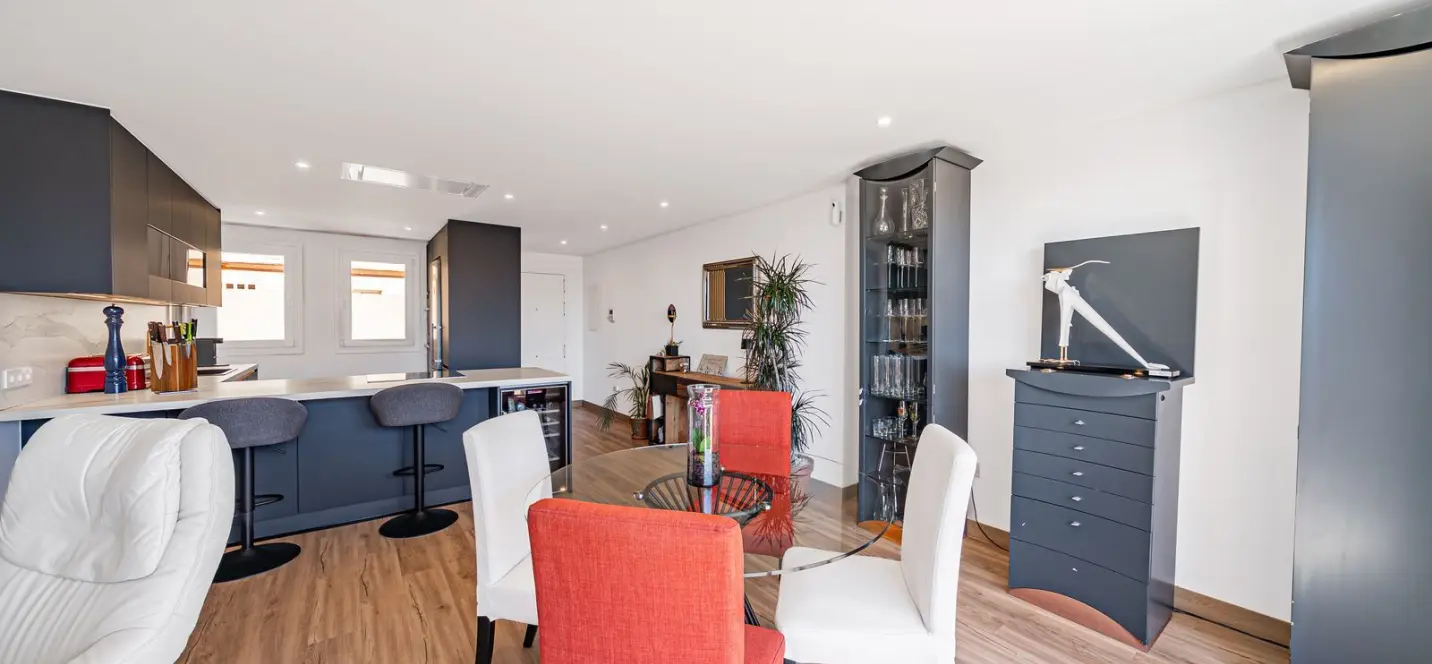 Продажа апартаментов на среднем этаже в Elviria 3