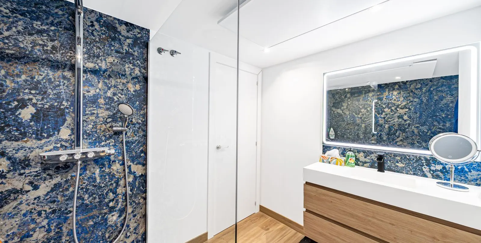 Продажа апартаментов на среднем этаже в Elviria 9