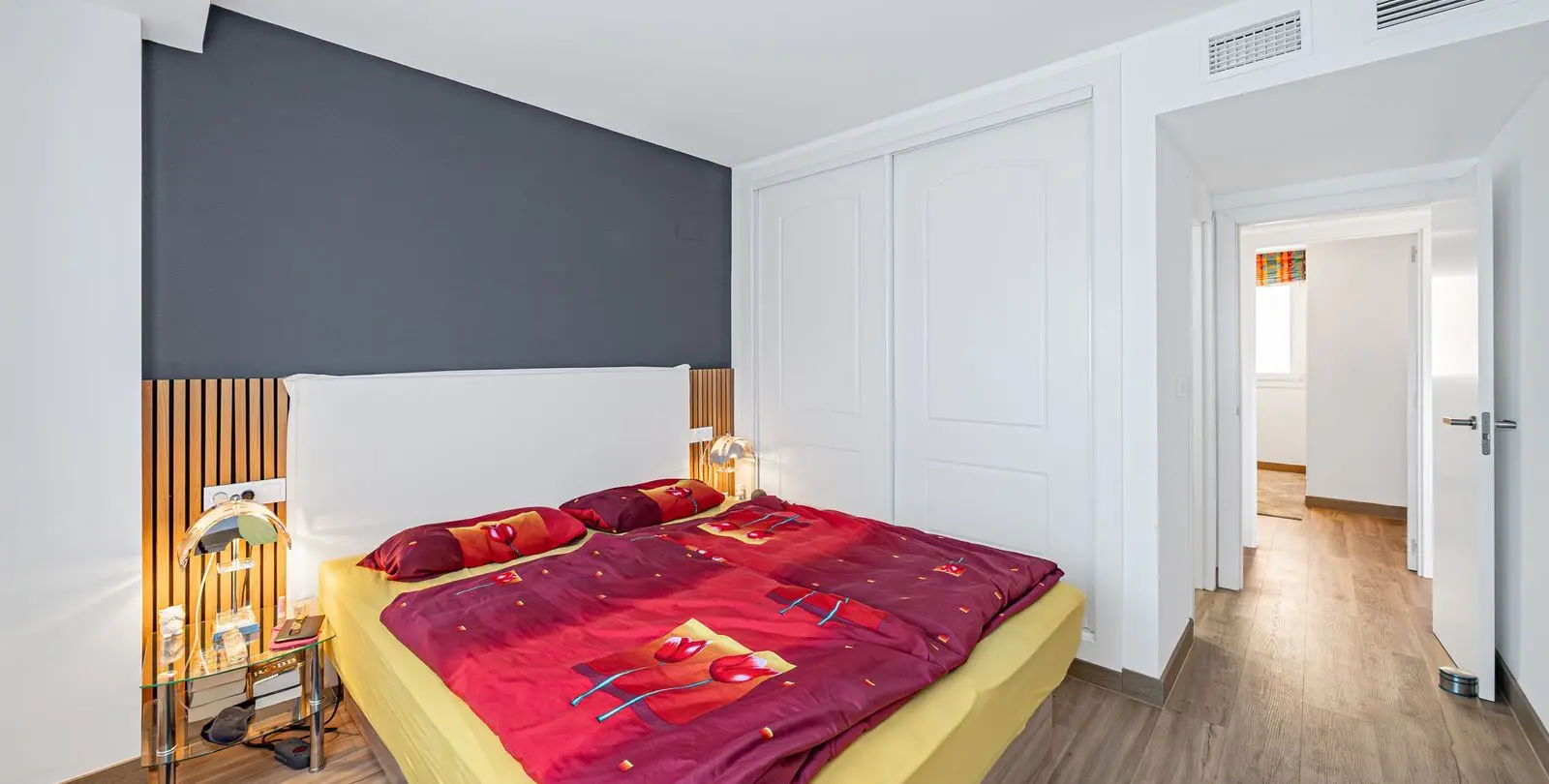 Продажа апартаментов на среднем этаже в Elviria 11