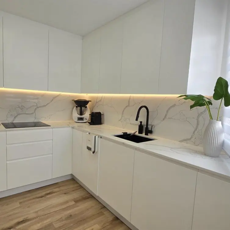 Sale of middle floor apartment in Benalmadena