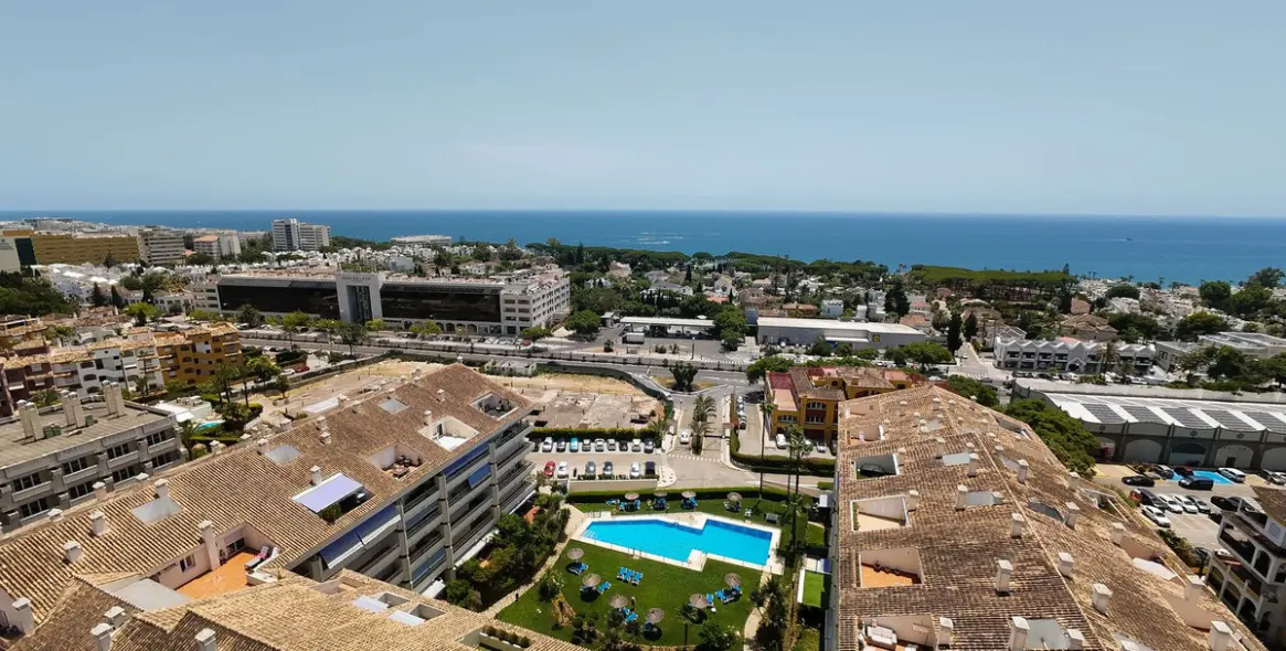 Venta de ático dúplex en Marbella 2