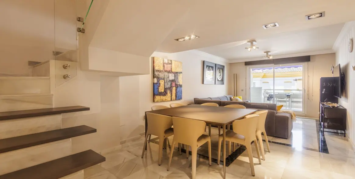 Venta de ático dúplex en Marbella 11