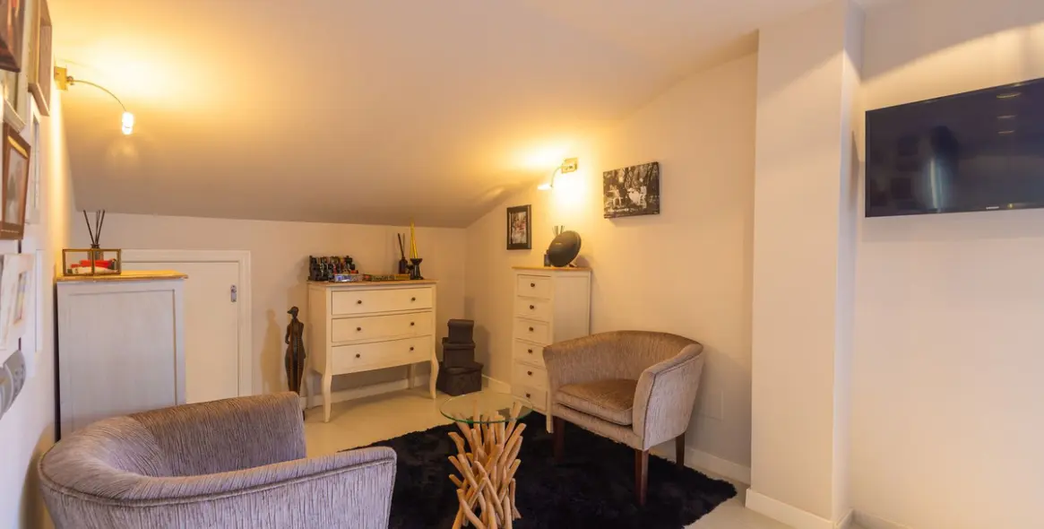 Venta de ático dúplex en Marbella 26