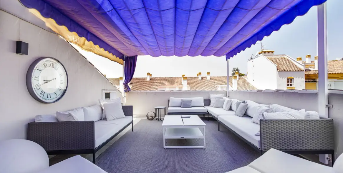 Venta de ático dúplex en Marbella 28