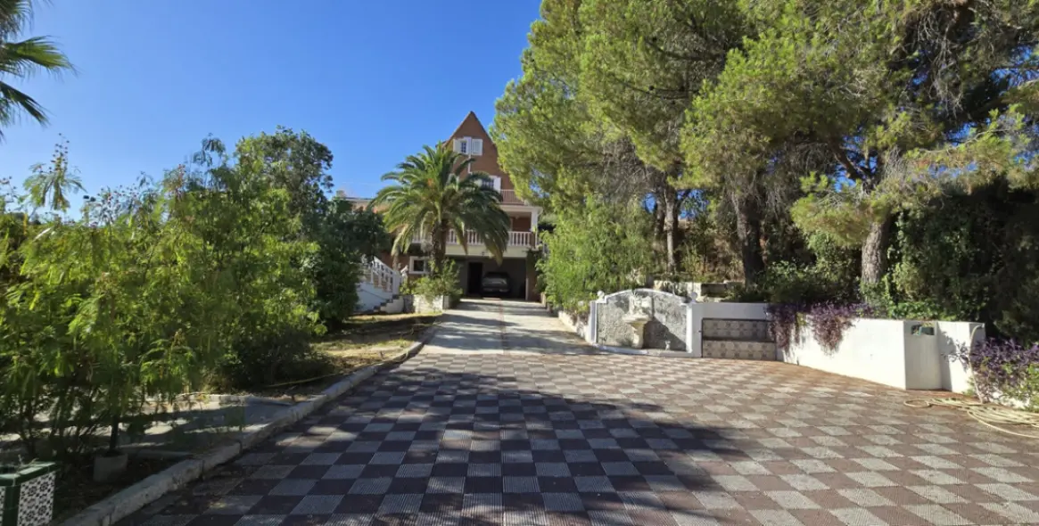 Venta de villa independiente en Alhaurín de la Torre 2