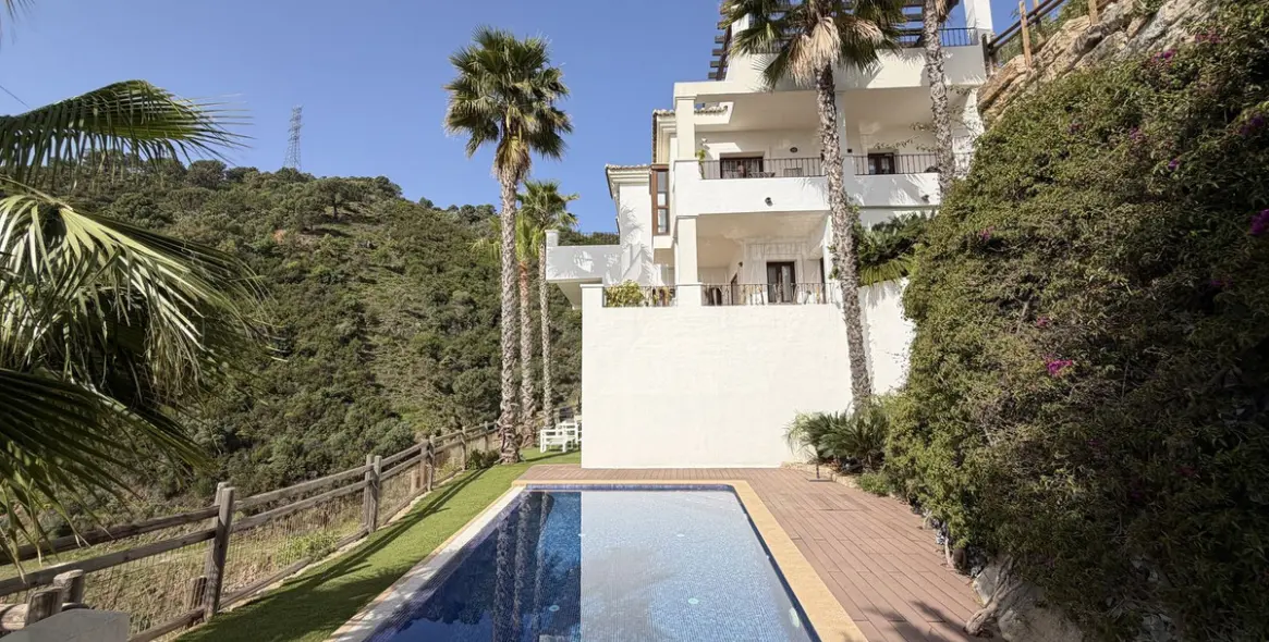 Venta de villa independiente en Benahavís 1