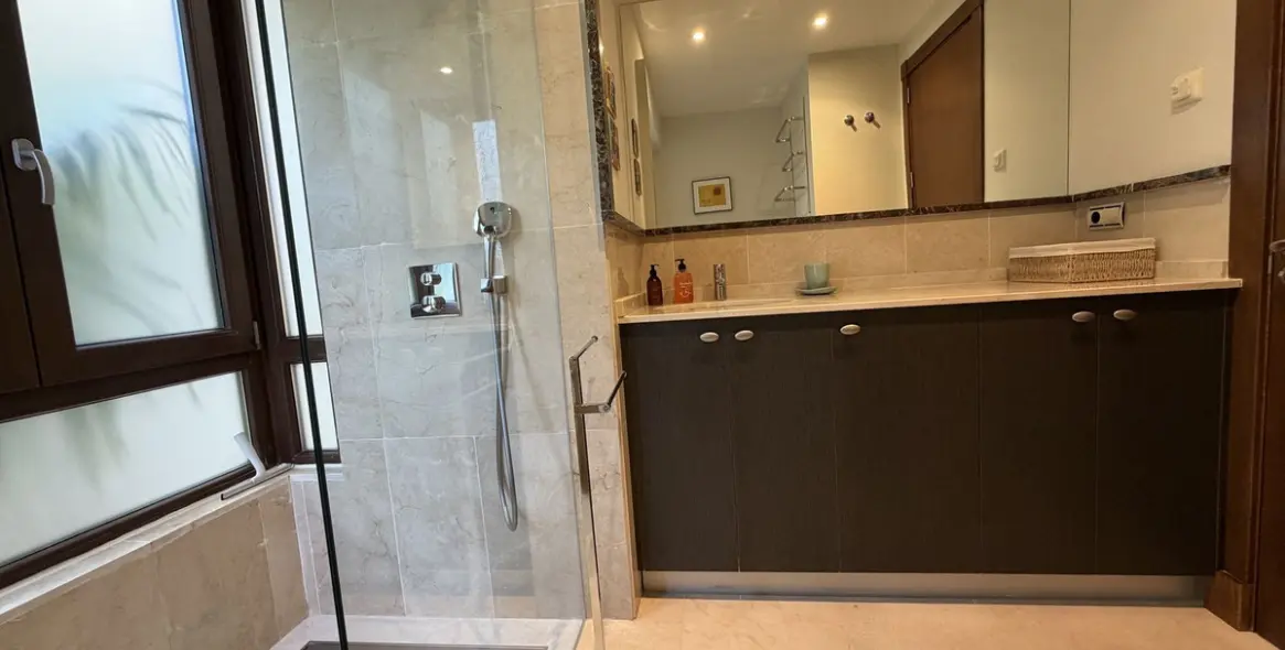 Venta de villa independiente en Benahavís 12