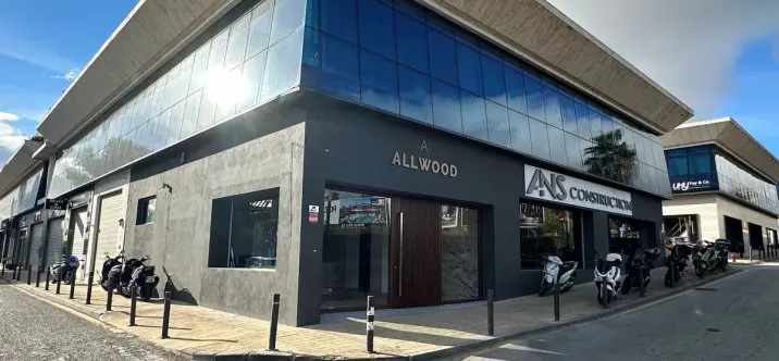 Venta de local comercial en Puerto Banús 0