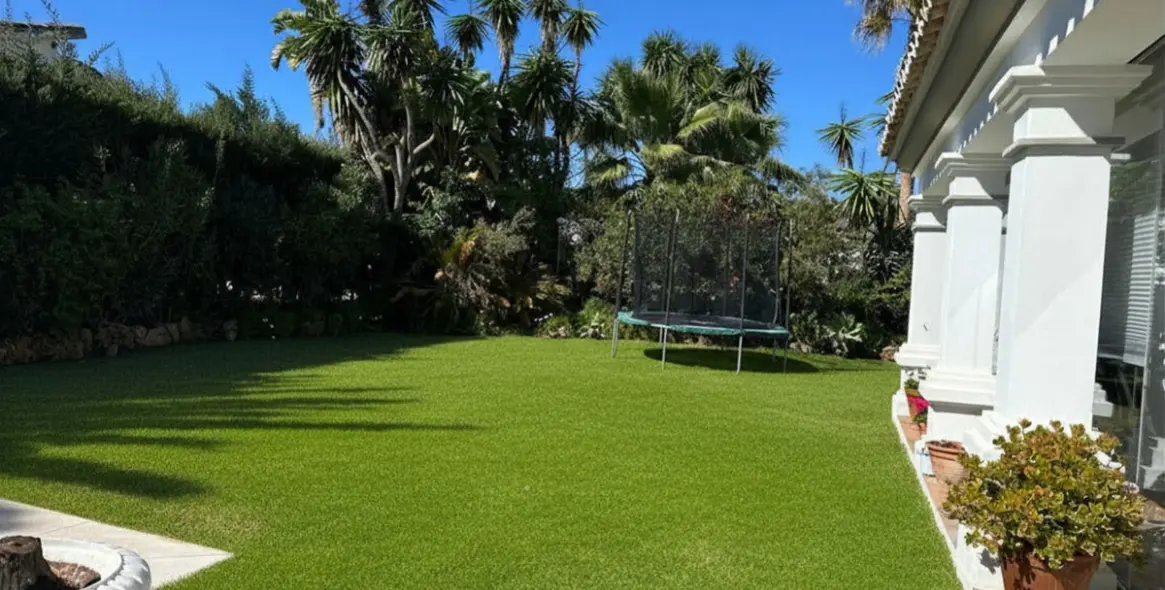 Venta de villa independiente en Estepona 7