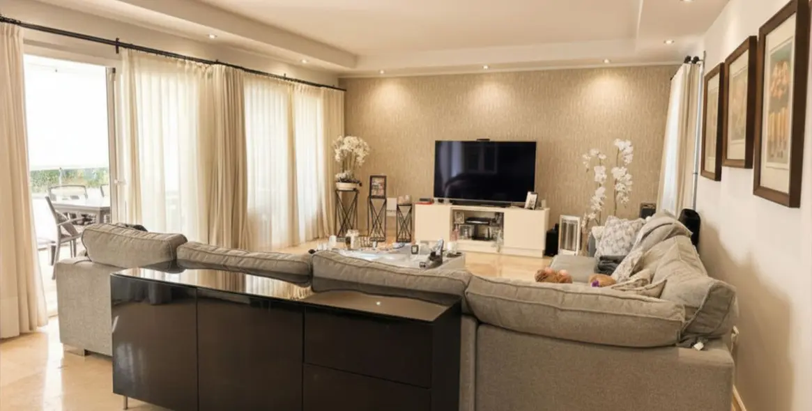 Venta de villa independiente en Estepona 9